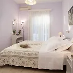 Doukissa - Parikia Town Centre 2*