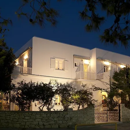 Hotel Doukissa - Parikia Town Centre 2*