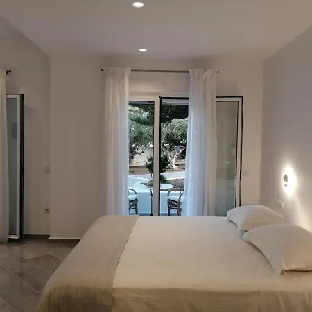 Doukissa - Parikia Town Centre Ξενοδοχείο 2*