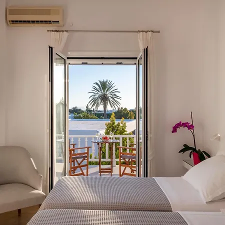 Doukissa Parikia (Paros)
