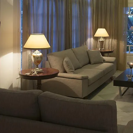 Doukissa Hotel